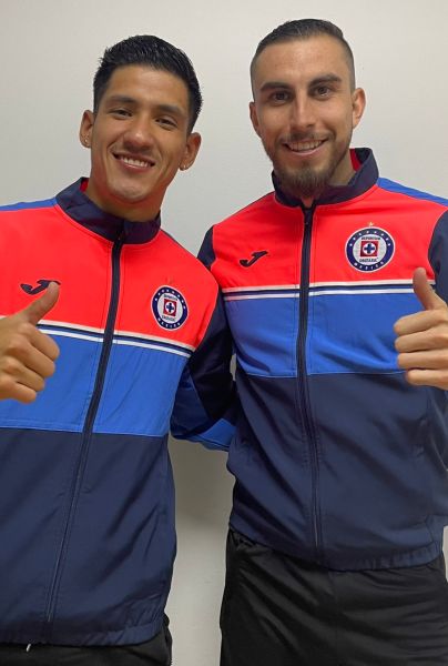 Uriel Antuna y Alejandro Mayorga ya son jugadores de Cruz Azul.