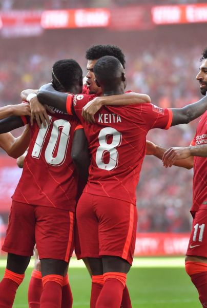 Liverpool celebrando gol de Sadio Mané