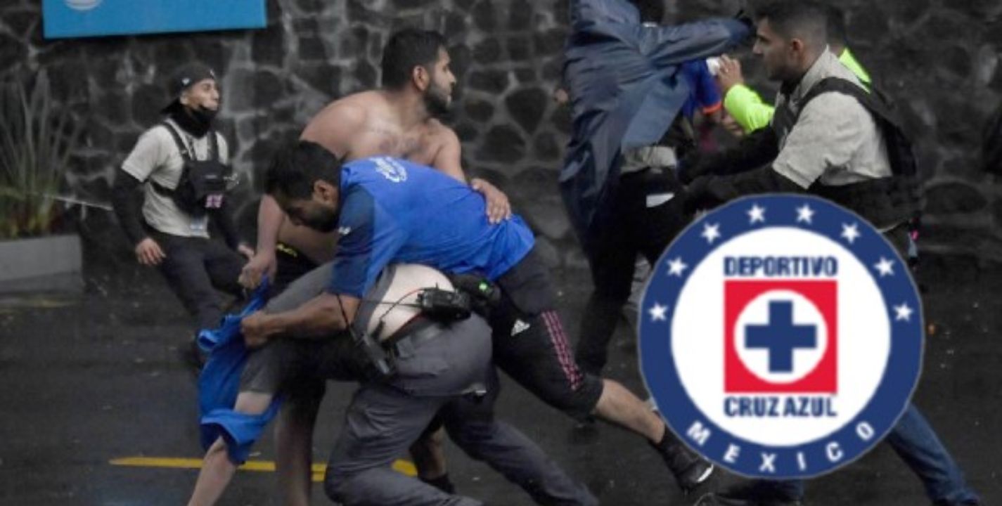 Aficionados del Cruz Azul protagonizando una pelea