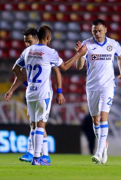 El paraguayo Pablo Aguilar deja al Cruz Azul despues de ganar cinco t�tulos