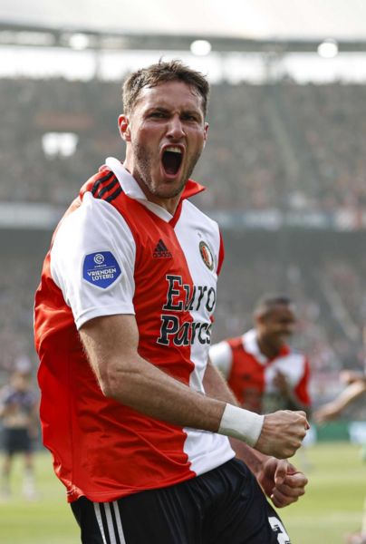 Santiago Giménez fue pieza fundamental del título del Feyenoord. (EFE)