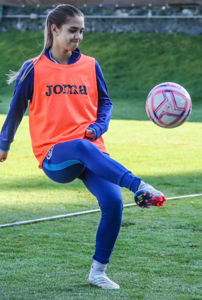 Nailea Vidrio no será más jugadora del Cruz Azul Femenil. (Twitter)