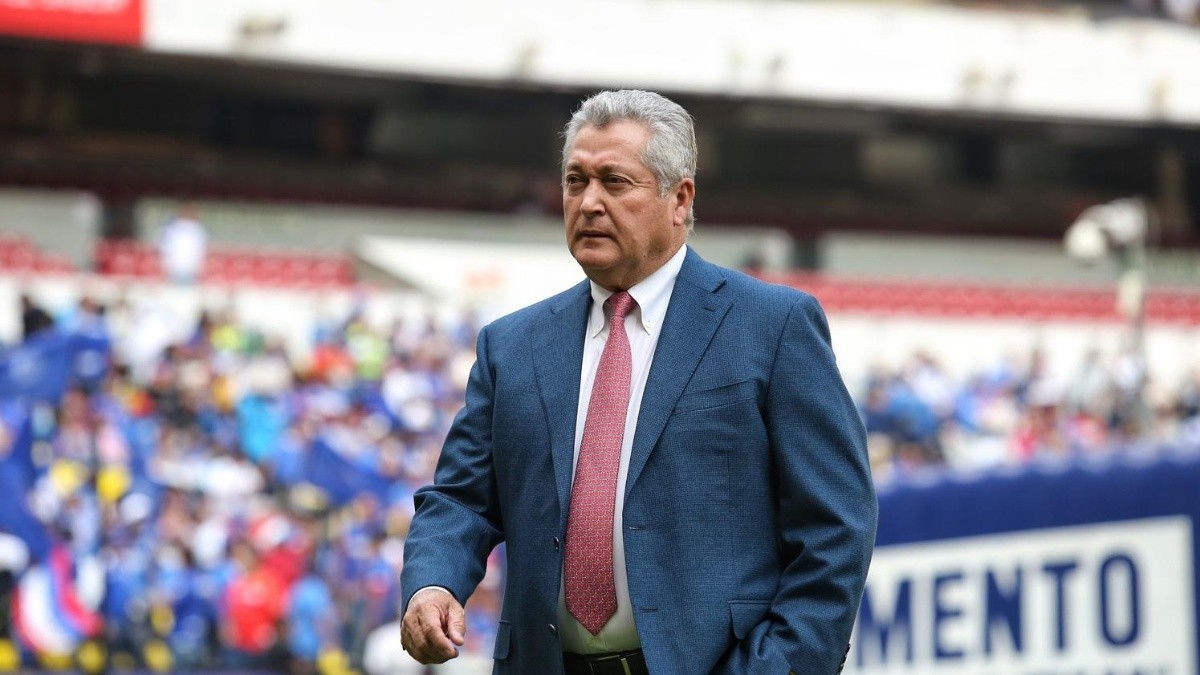 Víctor Manuel Vucetich recibe una oferta para regresar a dirigir en la Liga MX